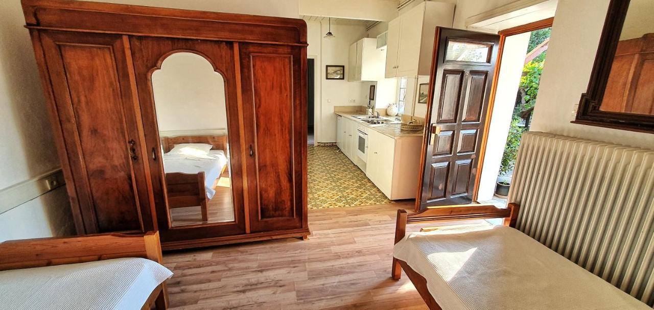 Guesthouse Parthenon Ngoại thất bức ảnh